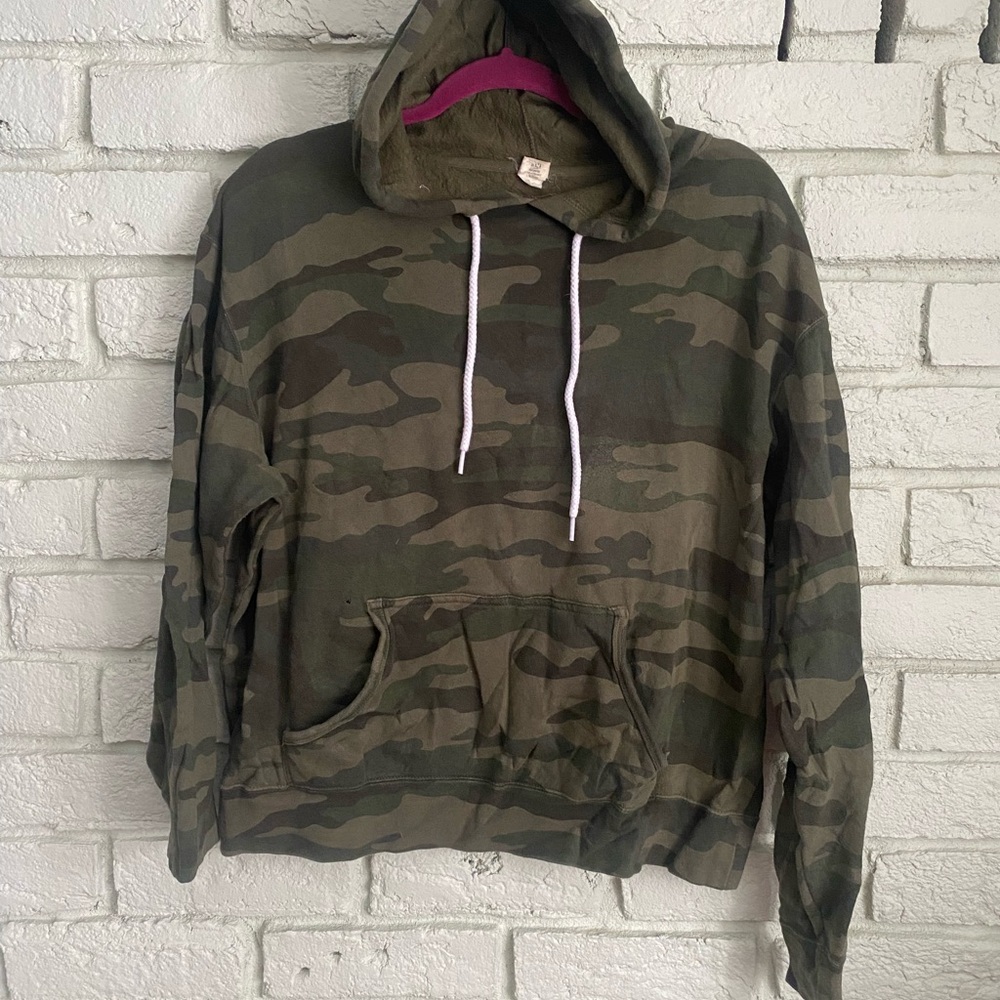 Green Camouflage Pullover Hoodie Sweatshirt